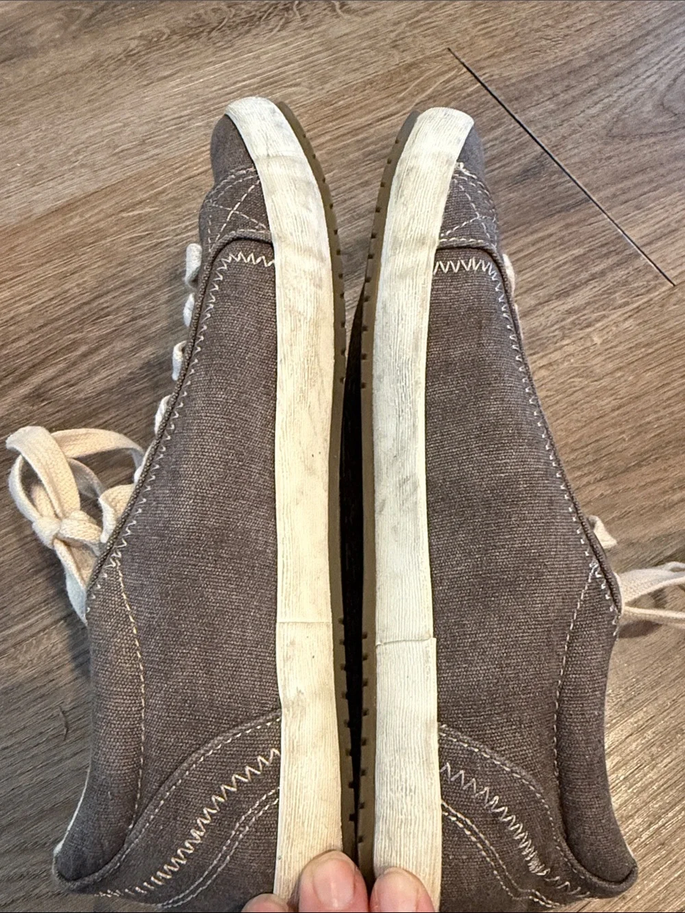 Taos‎ Star Gray Brown Canvas Low Top Lace Up Sneakers Womens 7